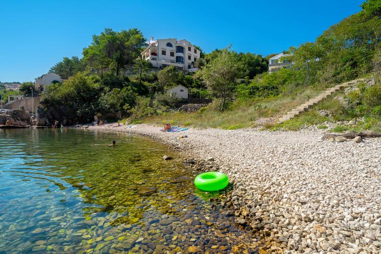 Nuluk Beach