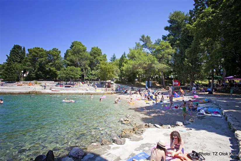Vrtača Beach