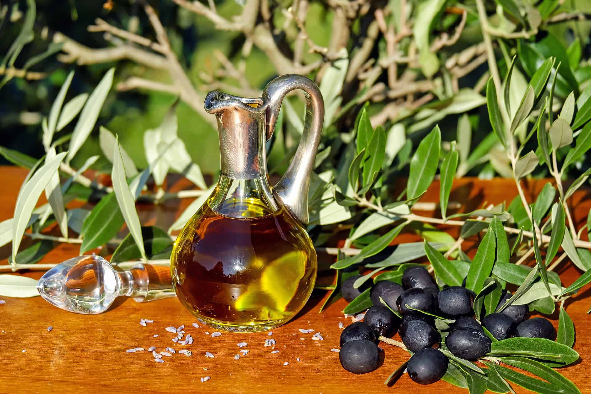 Olio d'oliva croato alle erbe